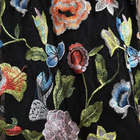 Love Ady Floral Embroidered Mini Shift Dress w/ Tulle Mesh Overlay, EUC! - Picture 3 of 14